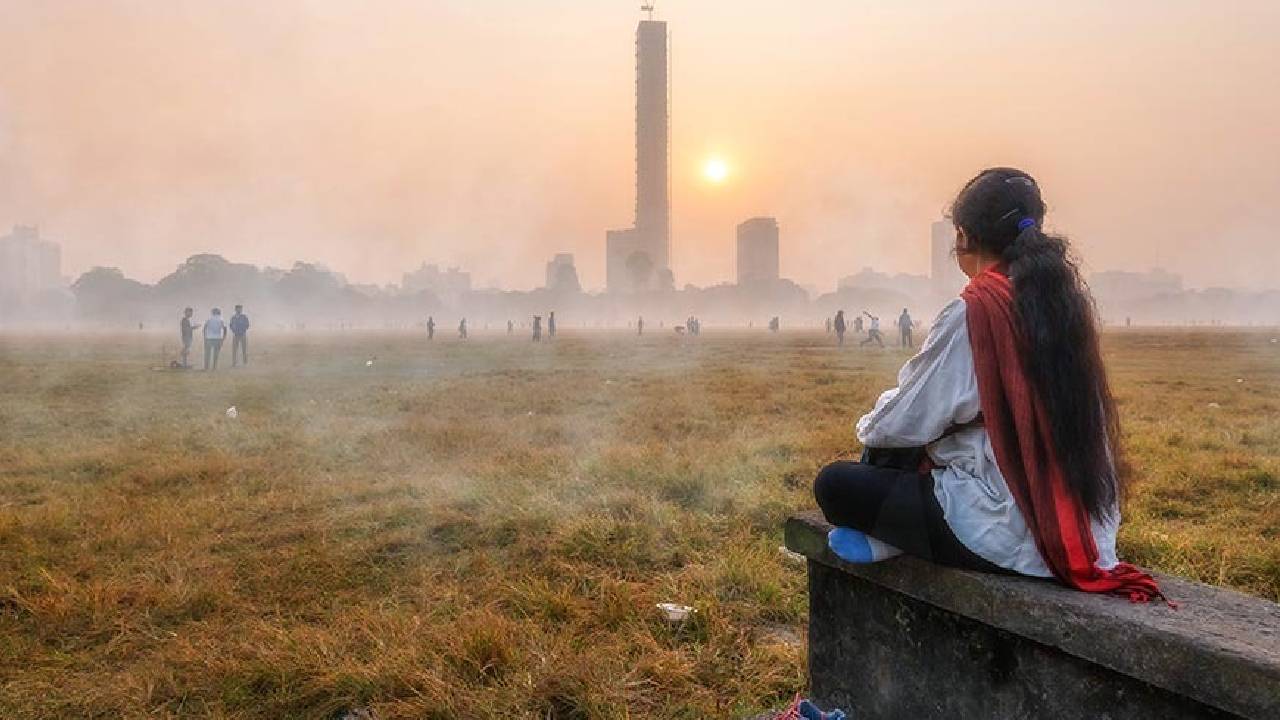 কলকাতায় ফের তাপমাত্রা নেমে গেল স্বাভাবিকের নীচে।