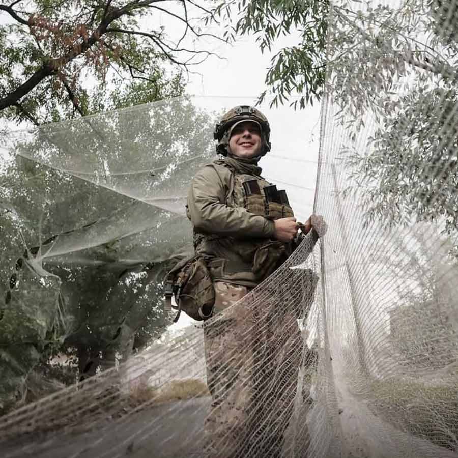 Ukrainian Army using old fishing nets for preventing Russian Drone attack dgtl