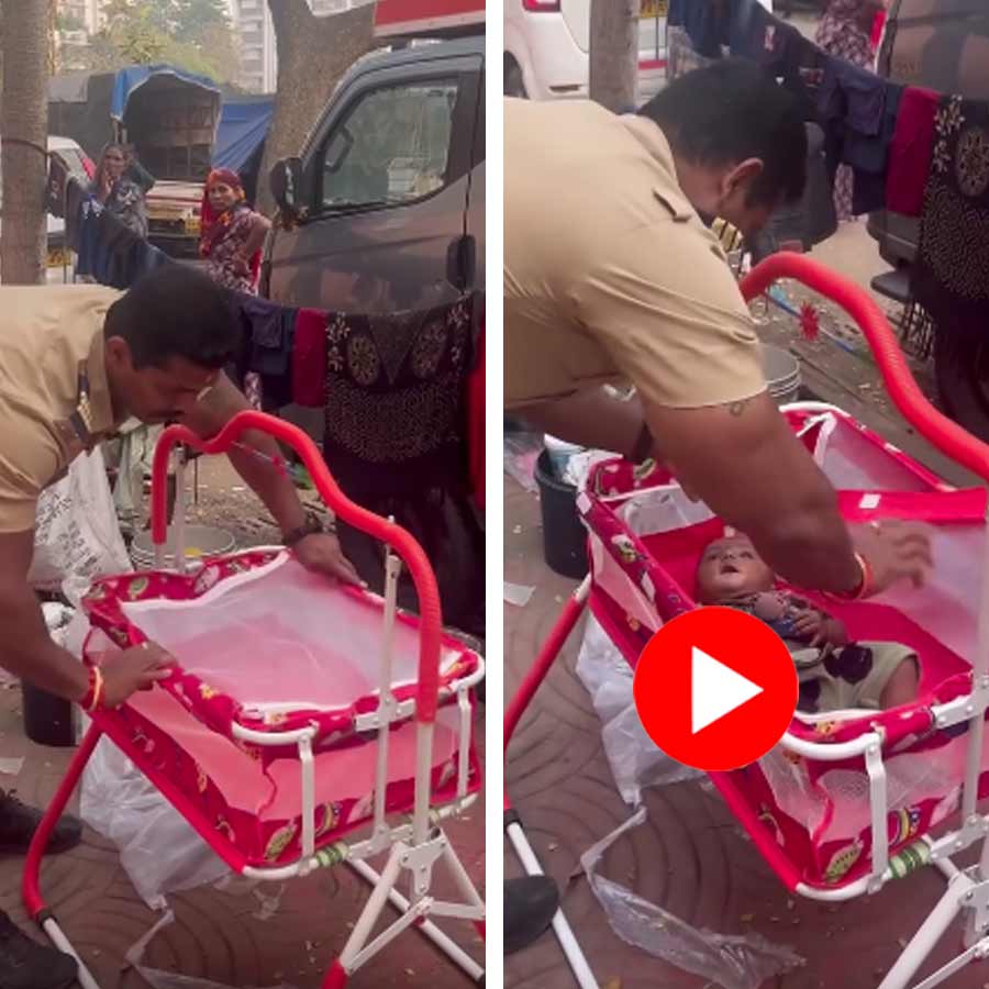 Video of Mumbai cop gifting new cradle to mother and infant living on the street dgtl