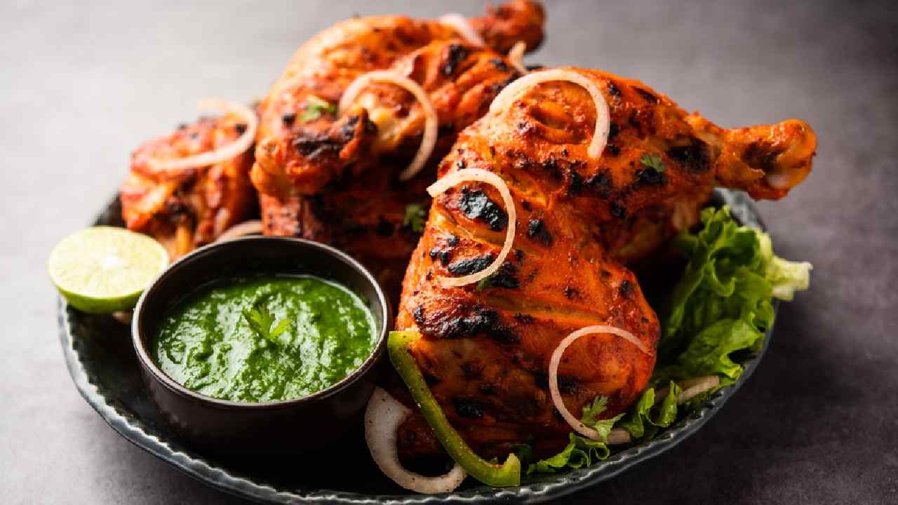 রেস্তরাঁর মতো তন্দুরি চিকেন বাড়িতে বানাবেন কী করে?