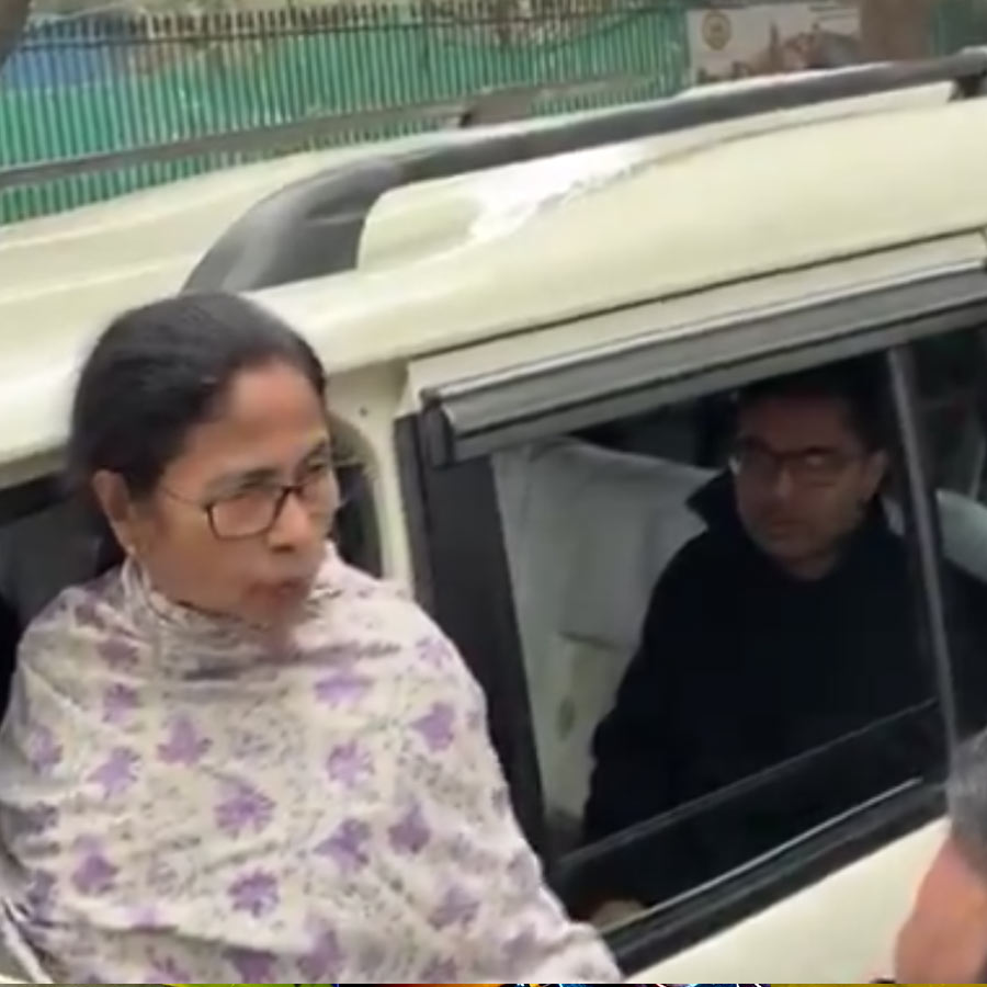 Mamata Banerjee goes to Banga Bhavan with Abhishek Banerjee dgtl