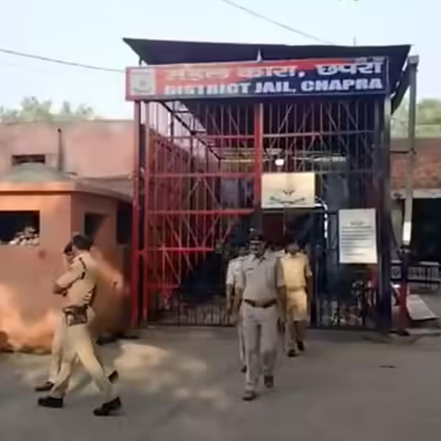 How 24 years ago a IPS officer operate a rescue mission after 1,200 prisoners took control of Chhapra jail