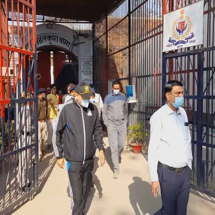 How 24 years ago a IPS officer operate a rescue mission after 1,200 prisoners took control of Chhapra jail