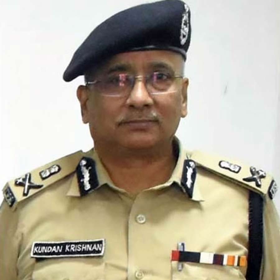 How 24 years ago a IPS officer operate a rescue mission after 1,200 prisoners took control of Chhapra jail