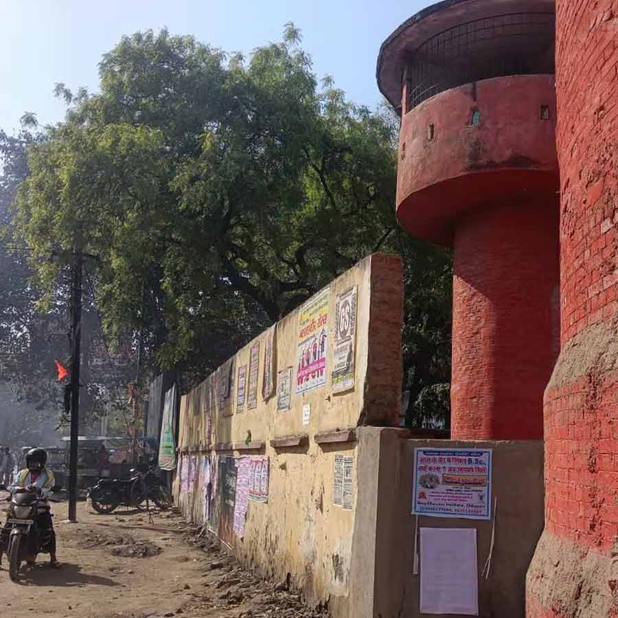 How 24 years ago a IPS officer operate a rescue mission after 1,200 prisoners took control of Chhapra jail