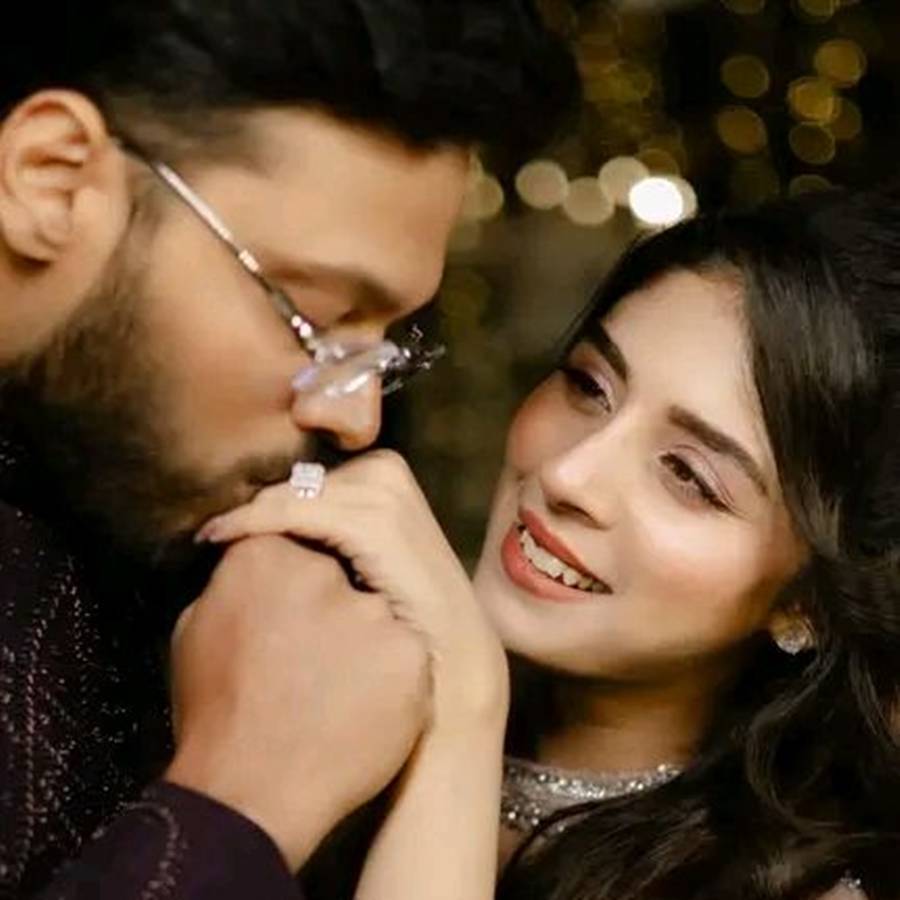 অদ্রিজা রায়ের সঙ্গে আংটিবদল বিগ্নেশ আইয়ারের।