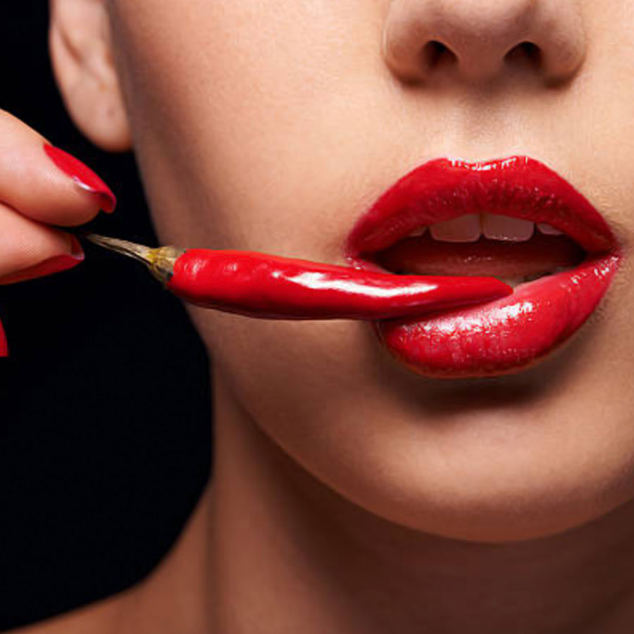Chili infused lip pumping gel is new trend to get juicy lips instantly dgtl