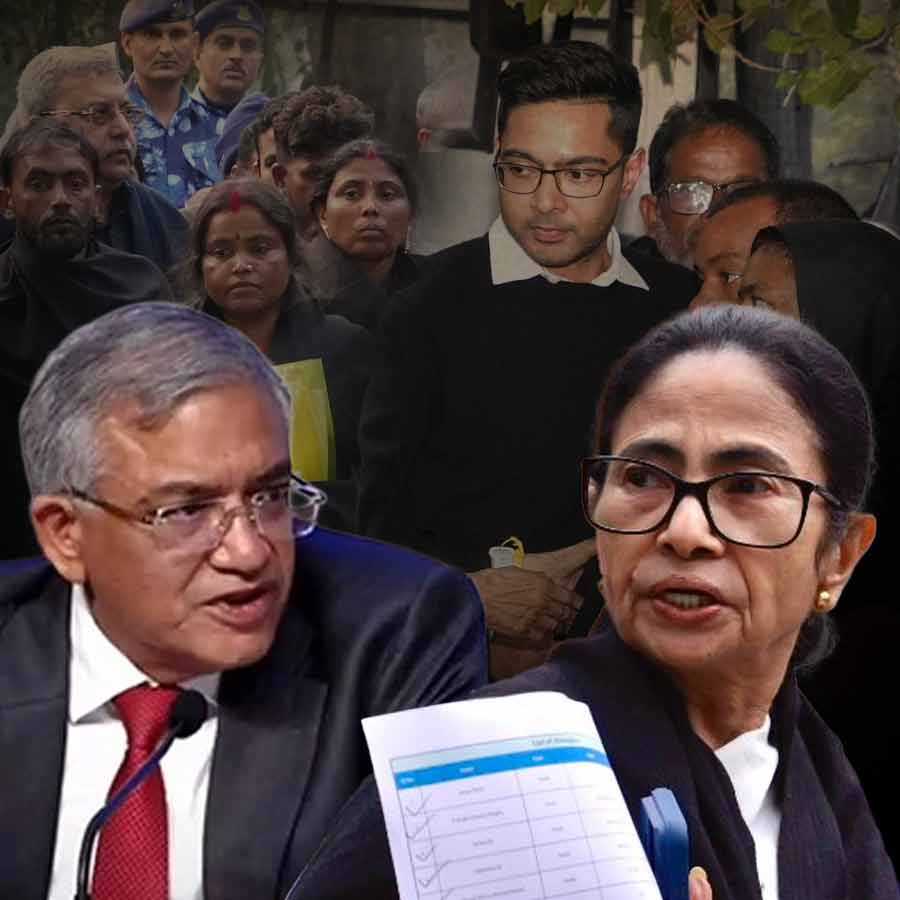 Why did Mamata Banerjee boycotted the meeting with Chief Election Commissioner Gyanesh Kumar