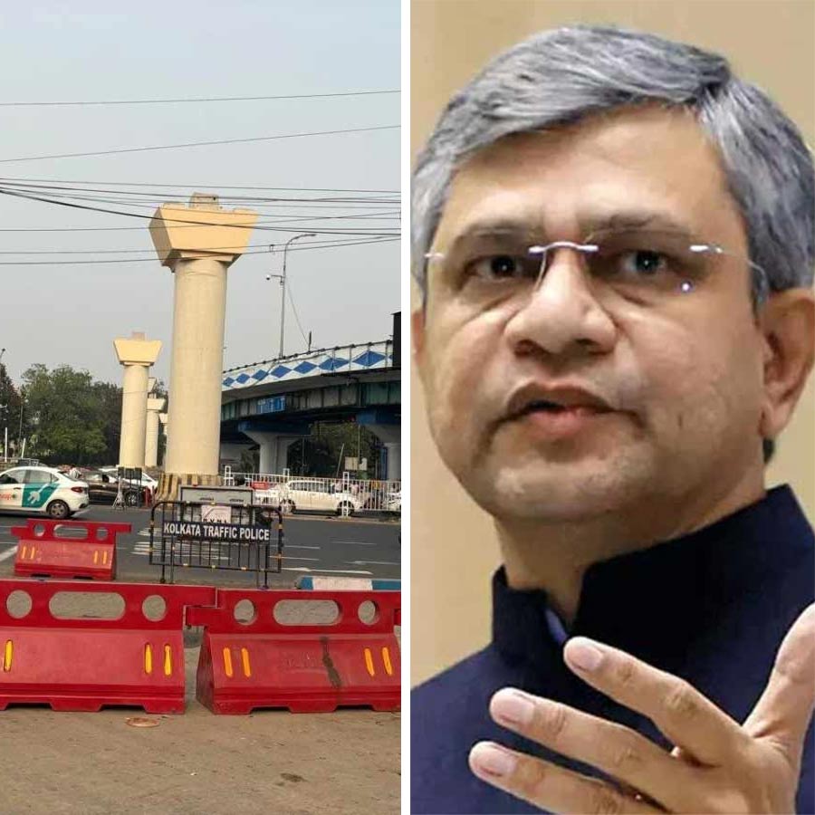 Union Railway Minister Ashwini Vaishnaw blames state government for delay in Chingrighata metro work