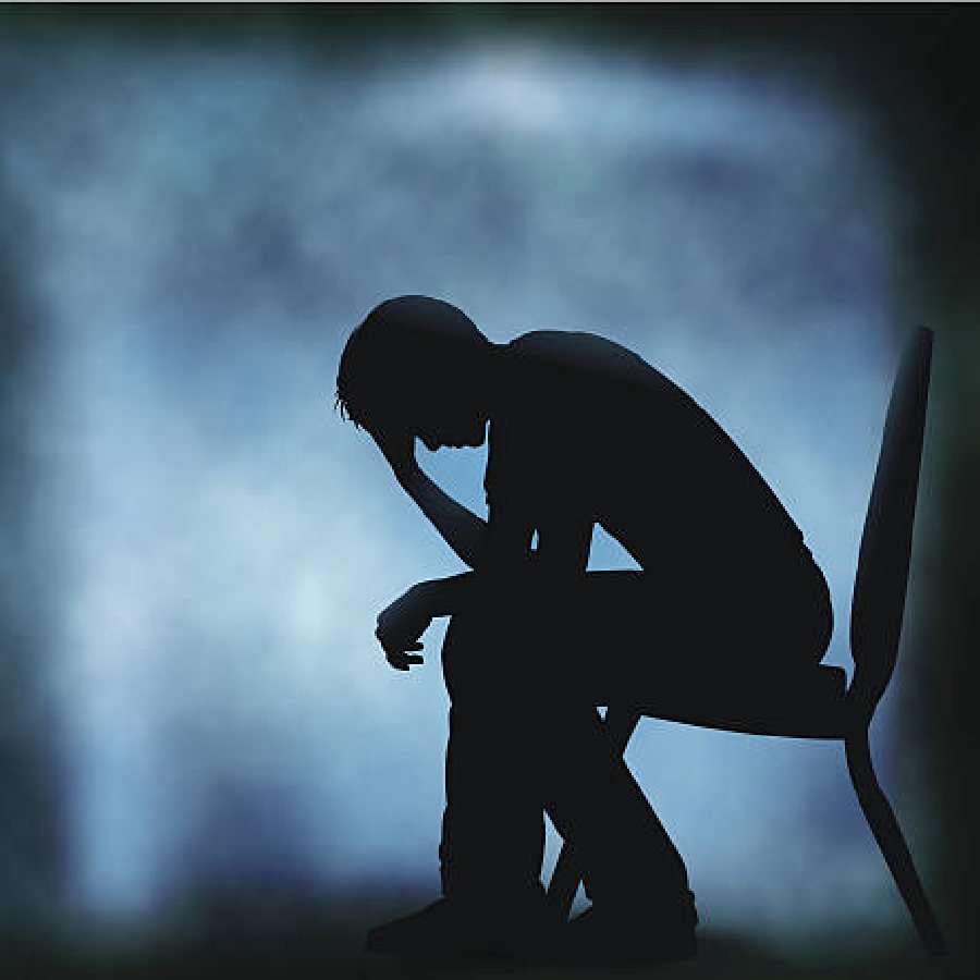 ব্যবসা নিয়ে কেরিয়ার গড়ে রাজা যখন সড়গড় হয়ে উঠেছিলেন, তখনই তাঁর ব্যক্তিগত জীবনে ঘটে চরম বিপর্যয়। বিদেশে থাকাকালীন রাজার কনিষ্ঠ পুত্র মারা যান।