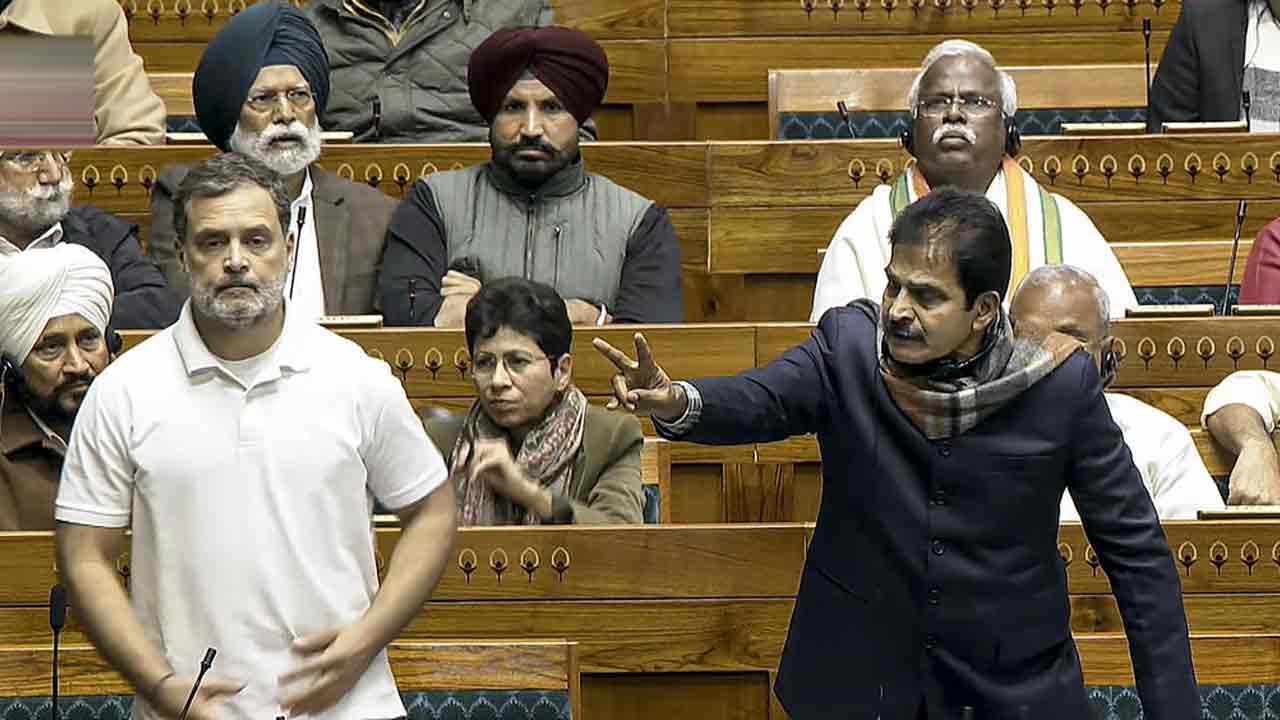 রাহুল গান্ধী। মঙ্গলবার লোকসভায়।