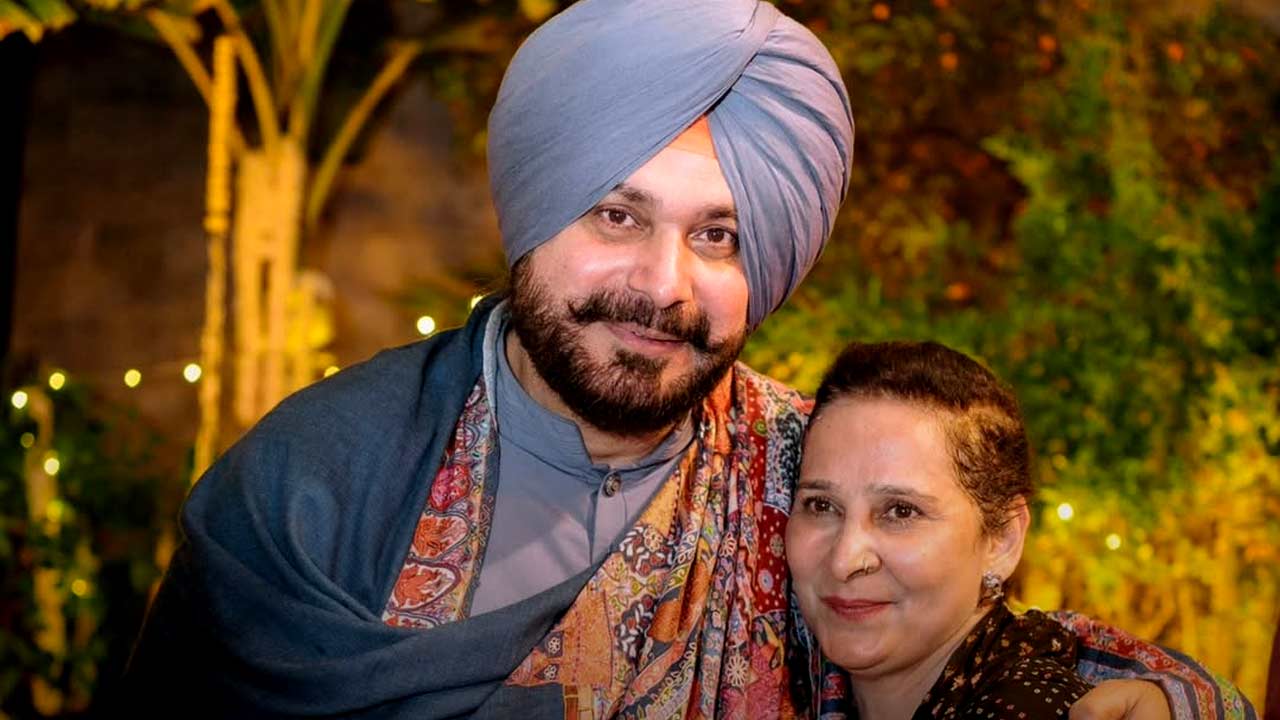 নভজ্যোৎ সিংহ সিধু ও নভজ্যোৎ কৌর সিধু।
