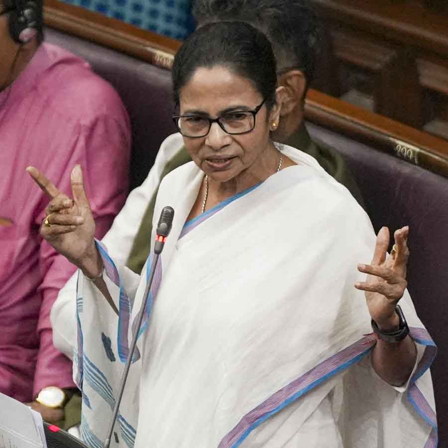পশ্চিমবঙ্গ বিধানসভার অধিবেশন কক্ষে মুখ্যমন্ত্রী মমতা বন্দ্যোপাধ্যায়।