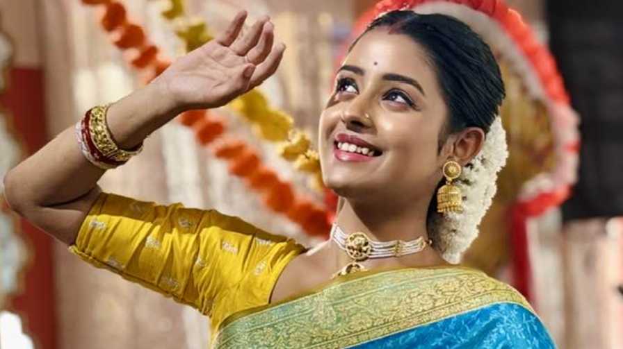 অভিনয়যাত্রা খুব একটা মসৃণ ছিল না ঈশানীর।