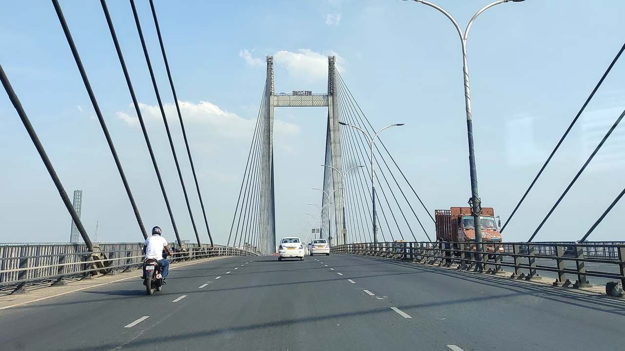 দ্বিতীয় হুগলি সেতু।