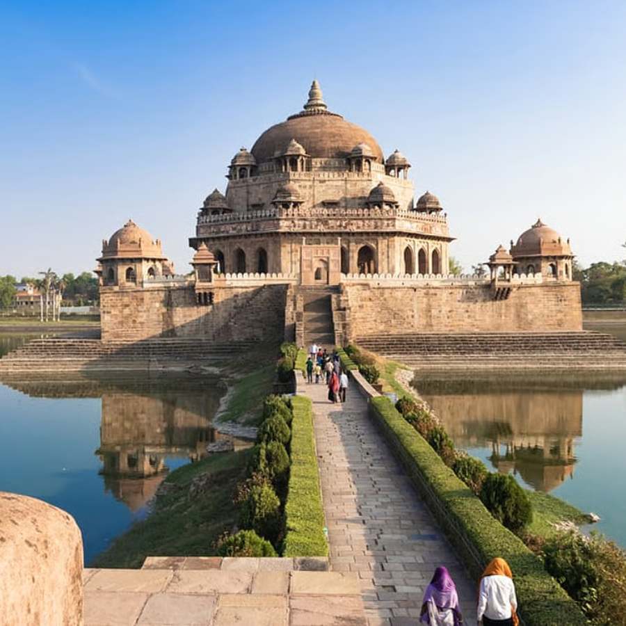 ঘুরে আসুন পড়শি রাজ্যের সাসারাম থেকে।