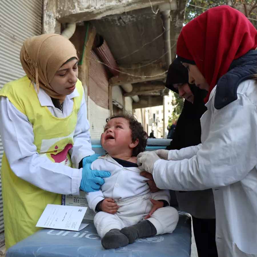 Pakistan minister says lack of access to cost-effective Indian vaccines put pressure on economy dgtl