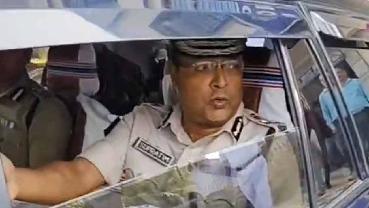 Supratim Sarkar, the new CP of Kolkata Police goes undercover to test his own force at night