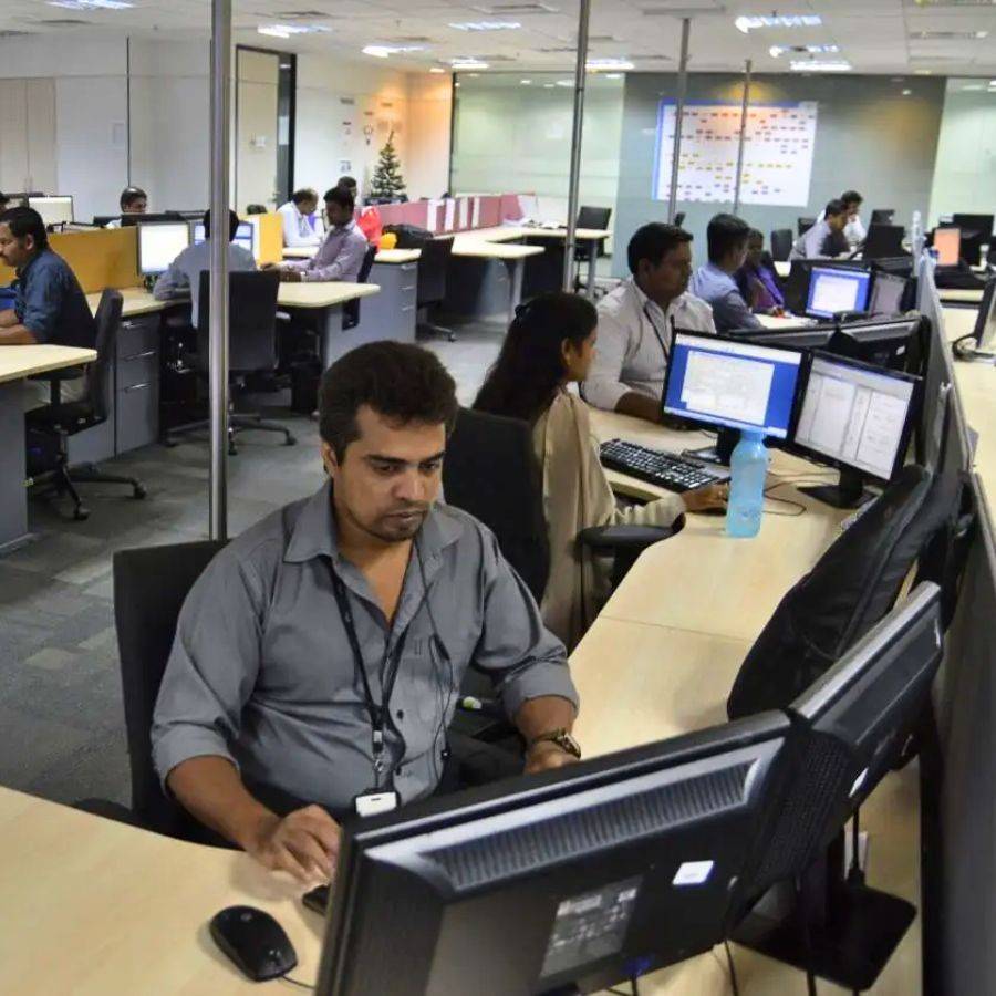 Indian Farmers Fertilizer Cooperative Limited will engage MBA degree holders as Management Trainee for Human Resource Department Dgtl