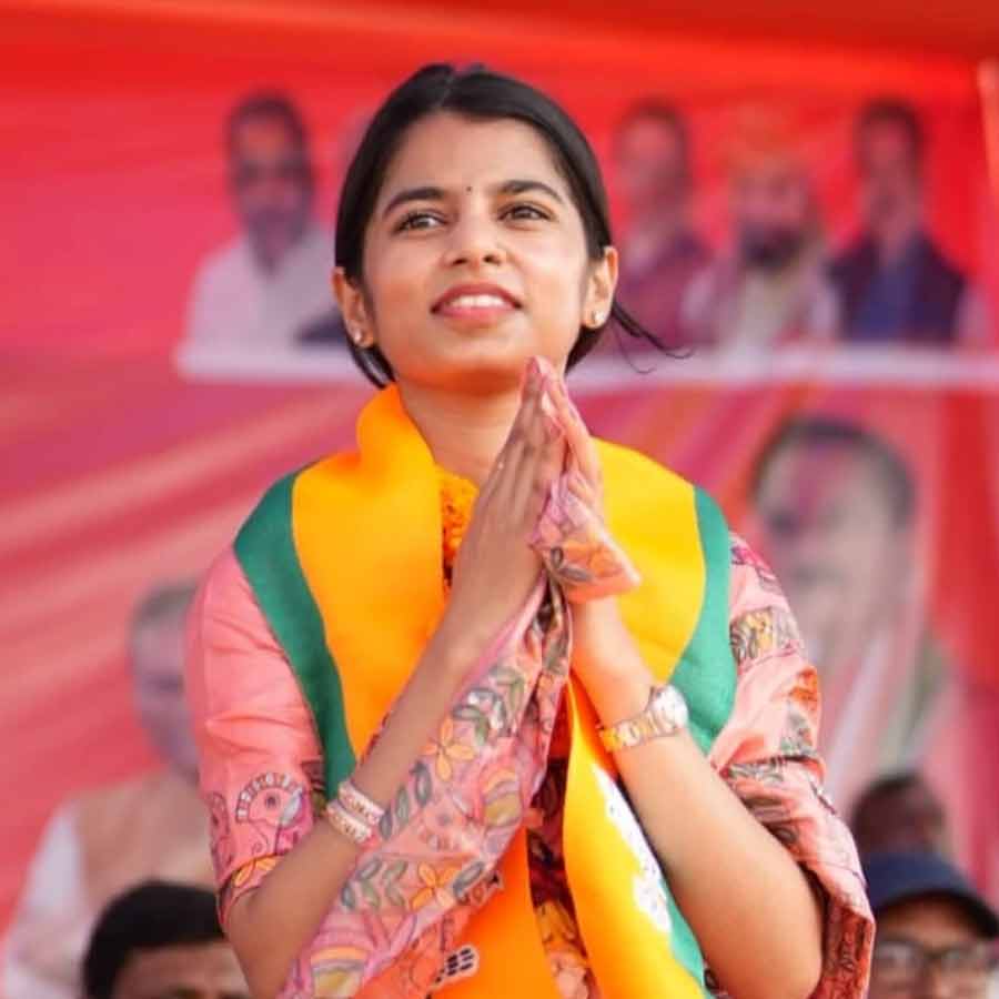 বিহারের বিজেপি বিধায়ক মৈথিলি ঠাকুর। ফাইল চিত্র।