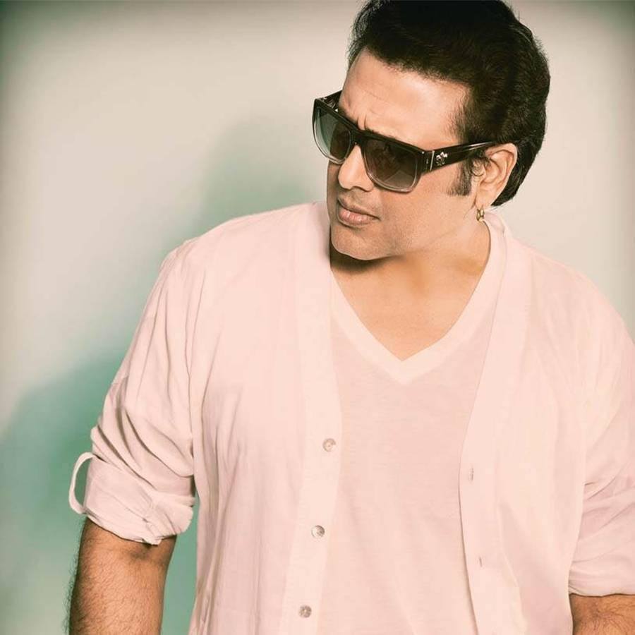 হঠাৎ কেন মুখ খুললেন গোবিন্দ?