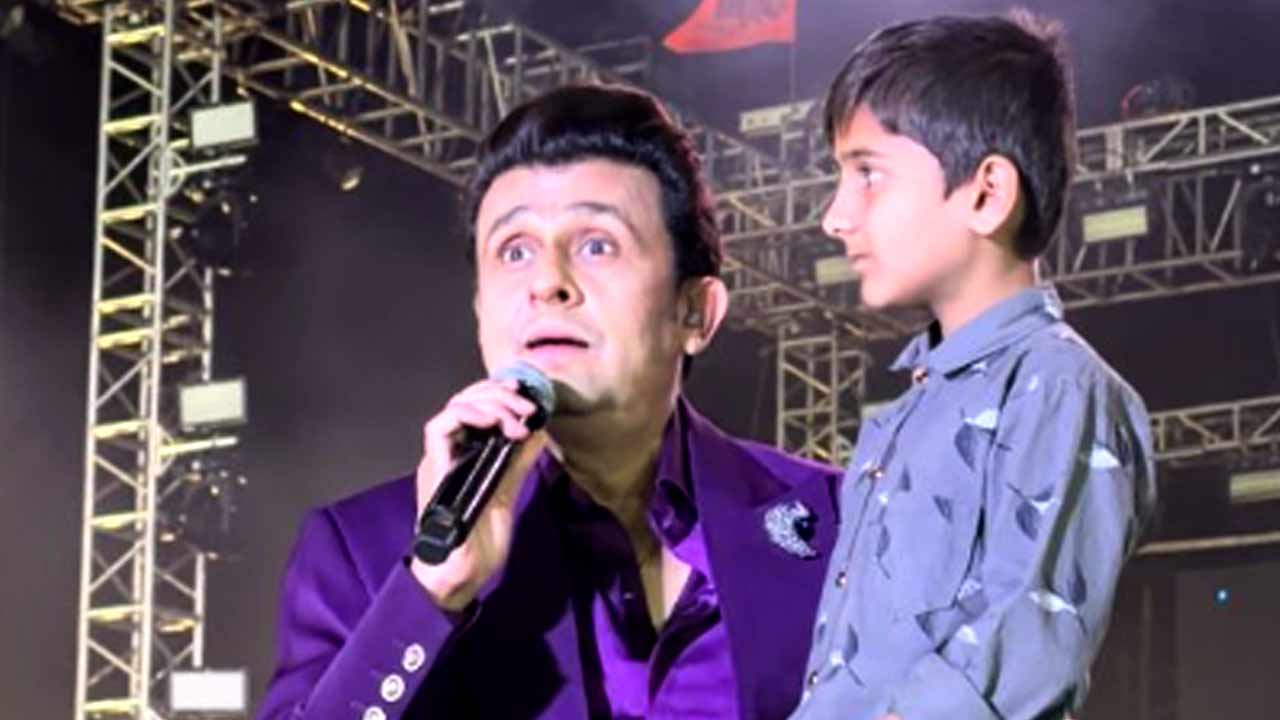 Sonu Nigam rescued a lost child and reunited him with his family