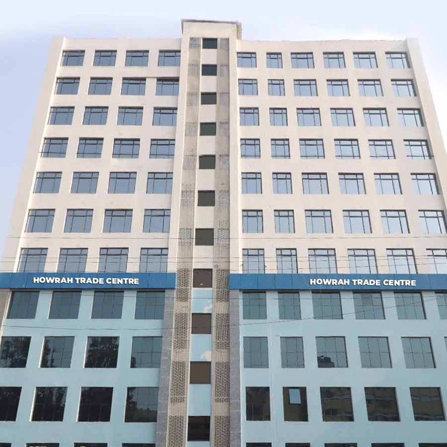 হাওড়া ট্রেড সেন্টারের বহুতল।