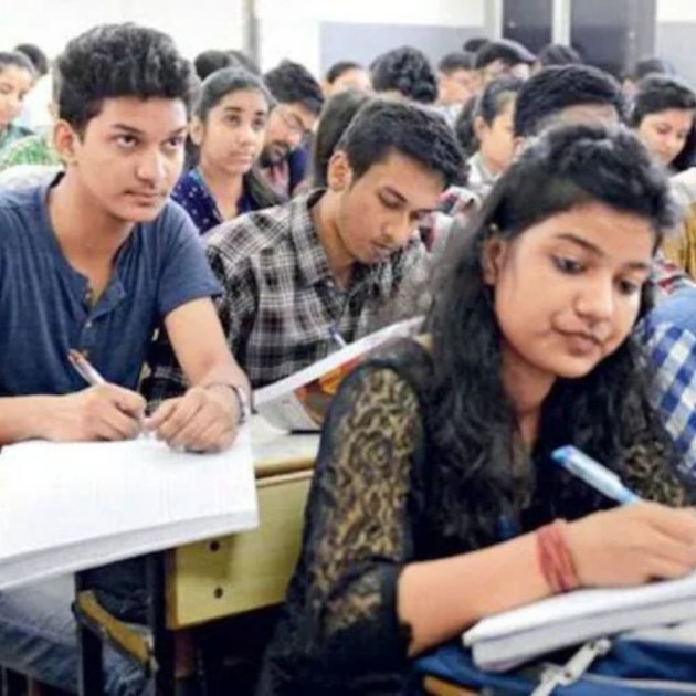 IISWBM is offering PG Diploma in Supply Chain and Management Course dgtl