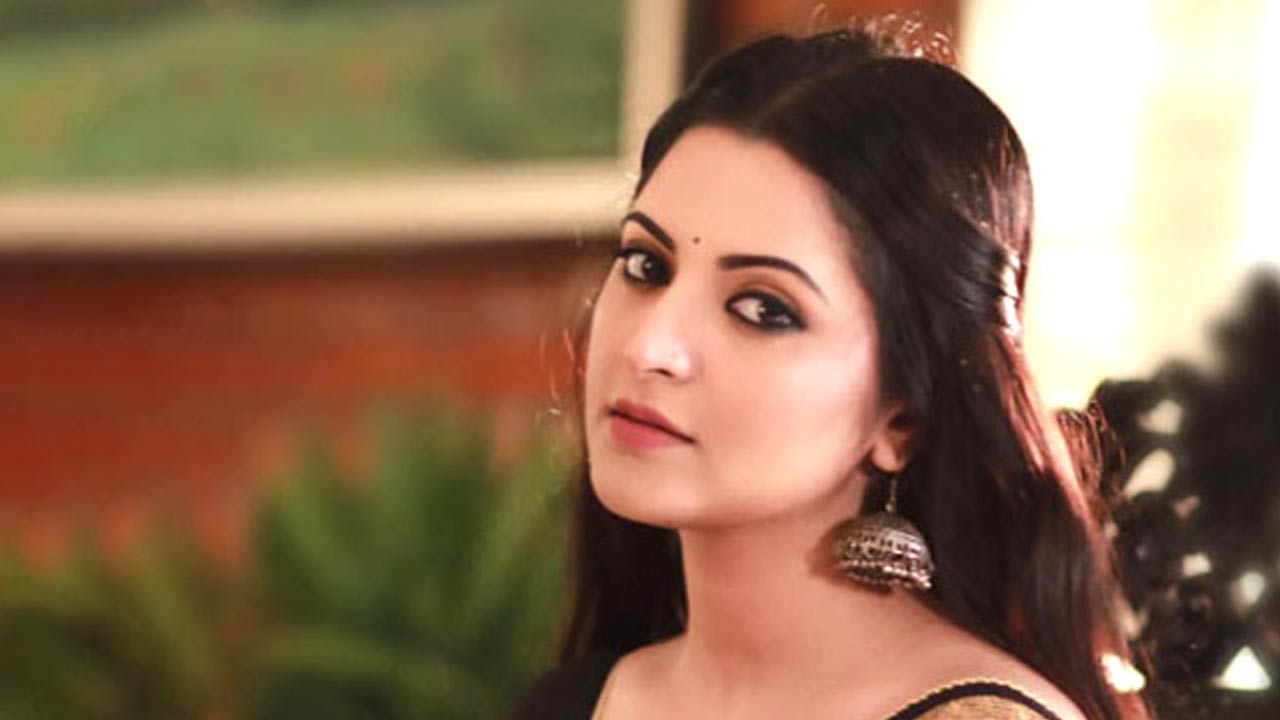বাংলাদেশি অভিনেত্রী পরীমণির কী হয়েছে?