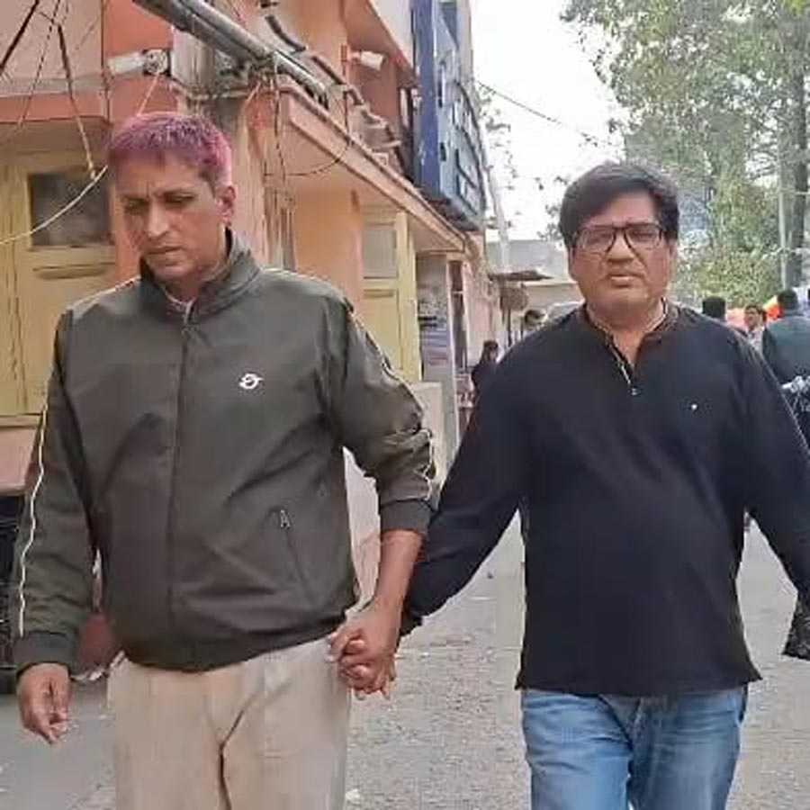 A person who was trying to smuggle diamond was arrested from Bagdogra airport by DRI dgtld