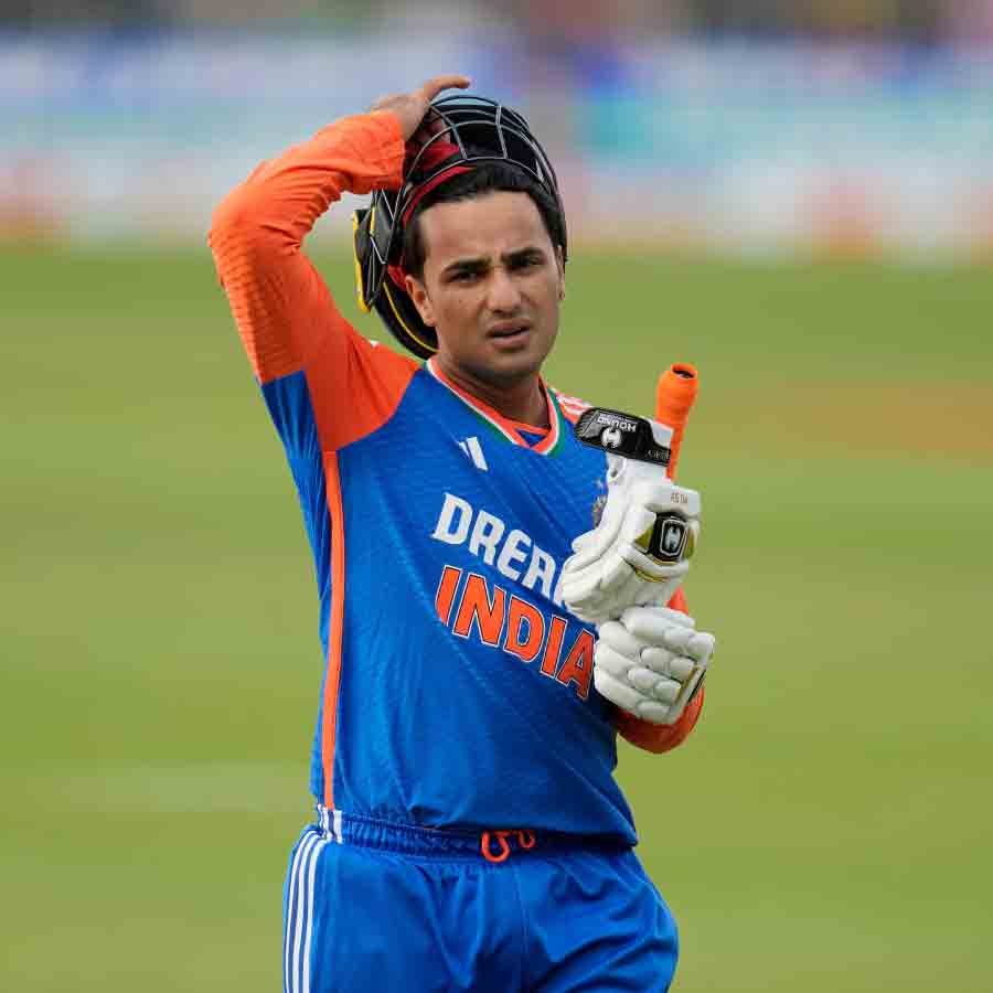 Indian batter Abhishek Sharma hospitalised before Namibia match in T20 World Cup 2026 dgtl