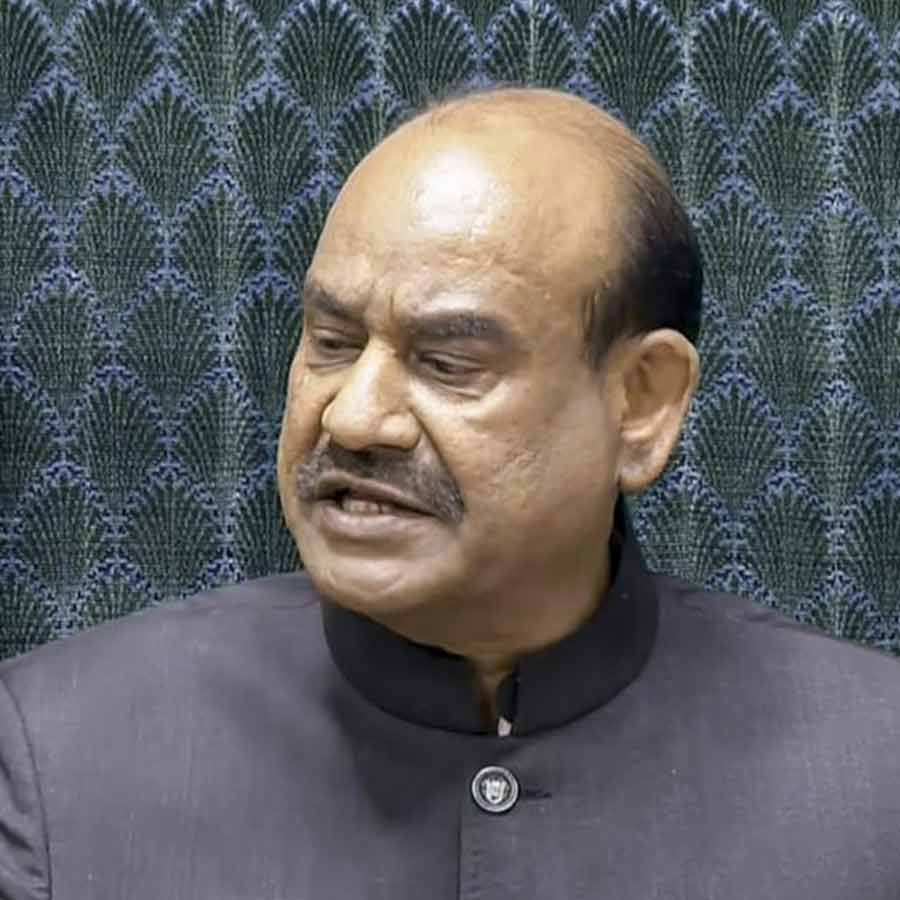 ওম বিড়লা।