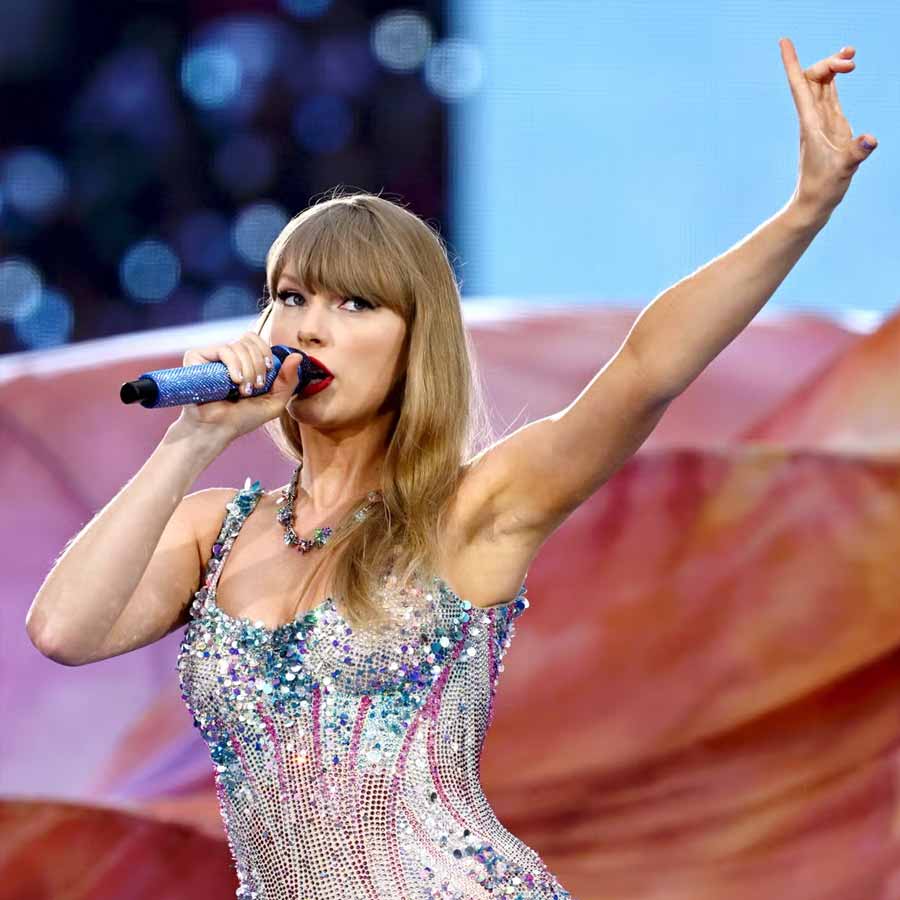 টেলর সুইফ্‌টের ‘লিসনিং পার্টি’র নাম ‘সিক্রেট সেশন’। 