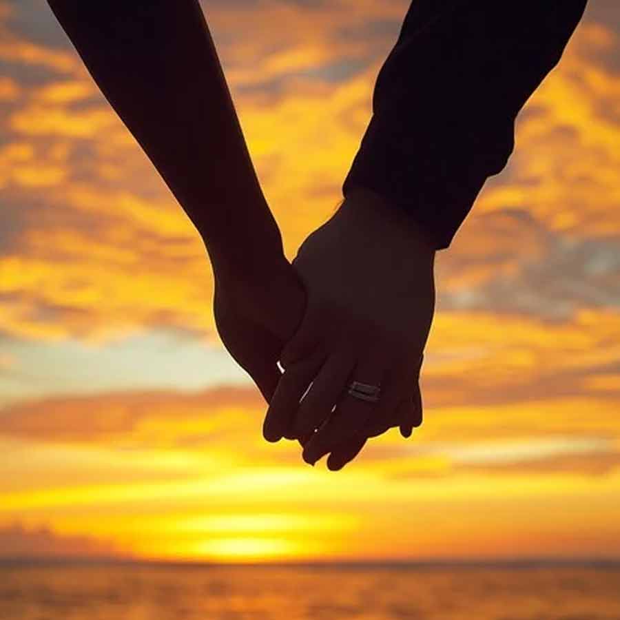 Aligarh woman elopes with her brother in law dgtl