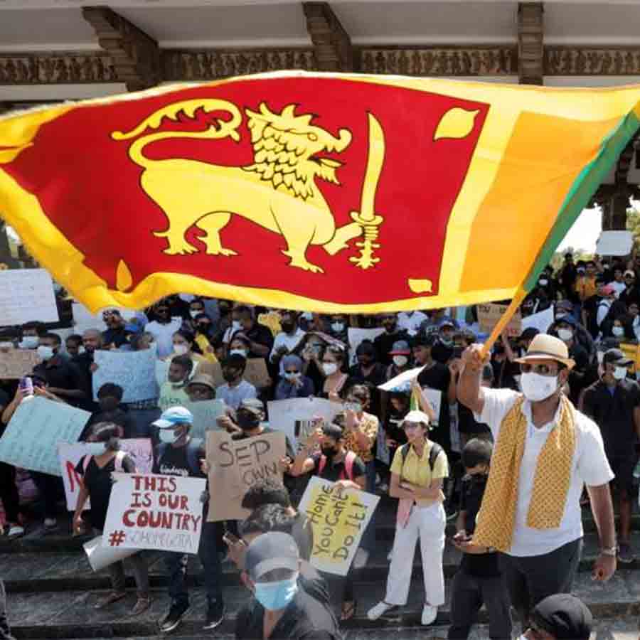 শ্রীলঙ্কায় গণআন্দোলন-পর্ব।