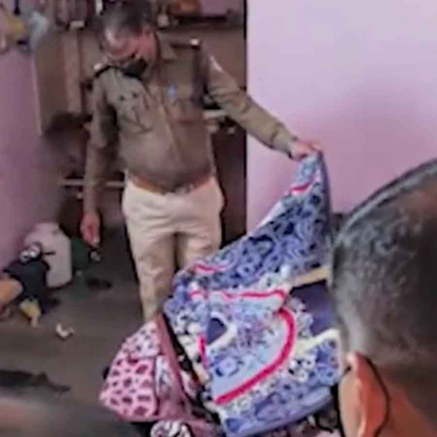 (বাঁ দিকে) তরুণীর দেহ উদ্ধার। (ডান দিকে) অভিযুক্ত প্রেমিক। ছবি: সংগৃহীত।