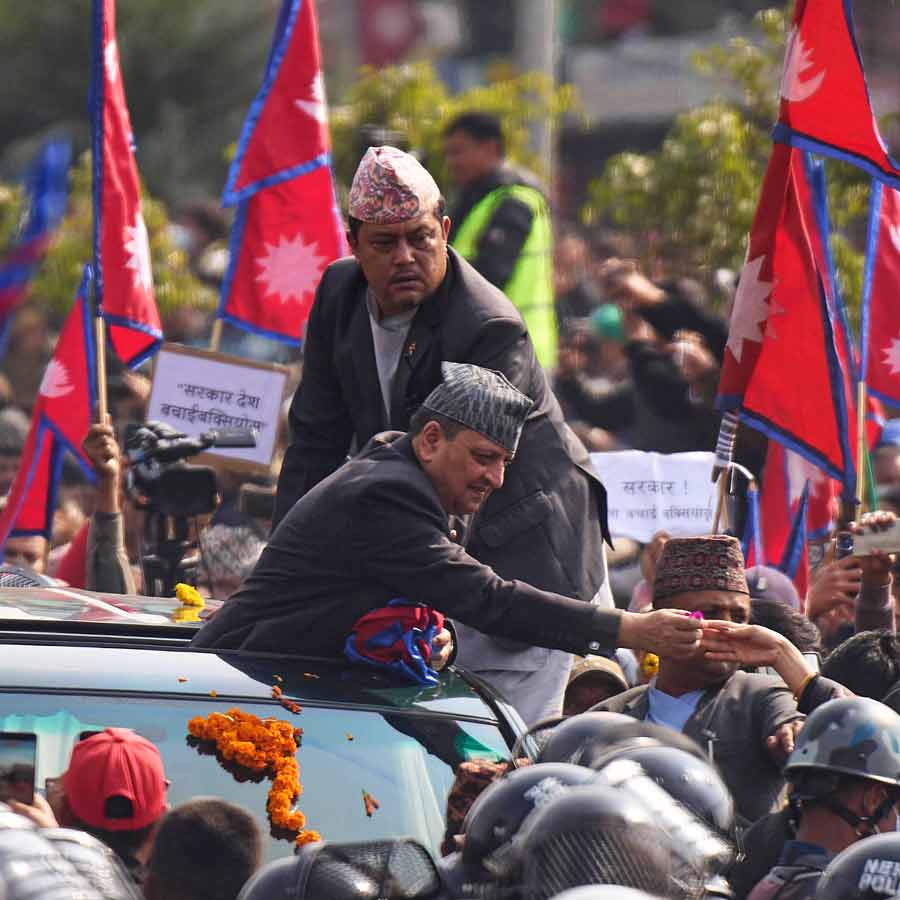 ক্ষমতাচ্যুত রাজা জ্ঞানেন্দ্র।