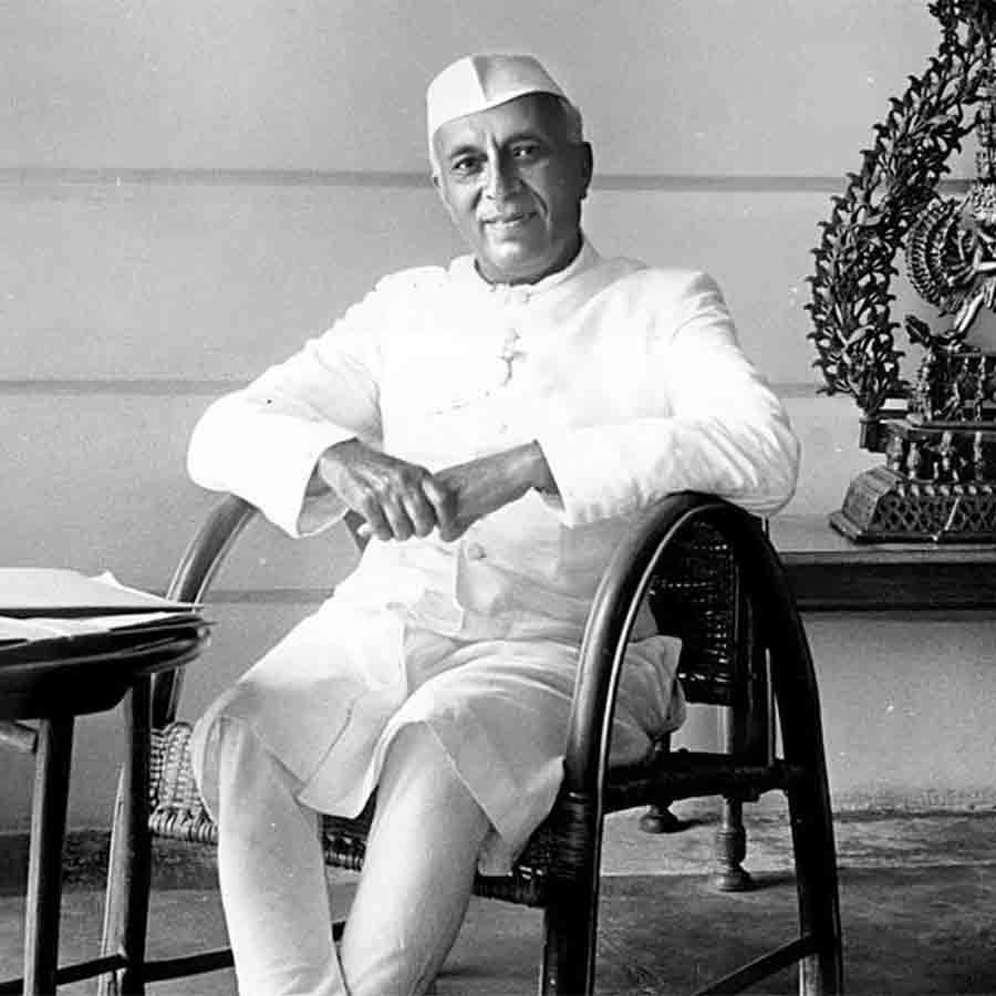 জওহরলাল নেহরু।