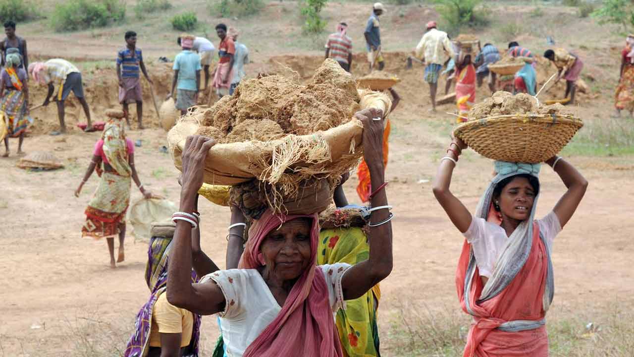 গ্রামীণ কর্মসংস্থানের জন্য কেন্দ্রের ‘জিরামজি’ আইনের কিছু ধারার বিরোধিতায় মামলা মাদ্রাজ হাই কোর্টে।