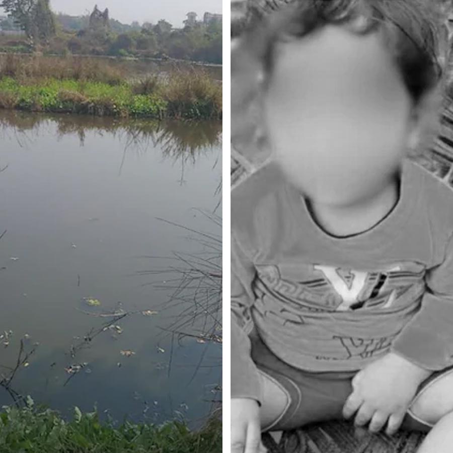 নয়ডার এই খাড়িতে পড়ে মৃত্যু তিন বছরের দেবাংশের।
