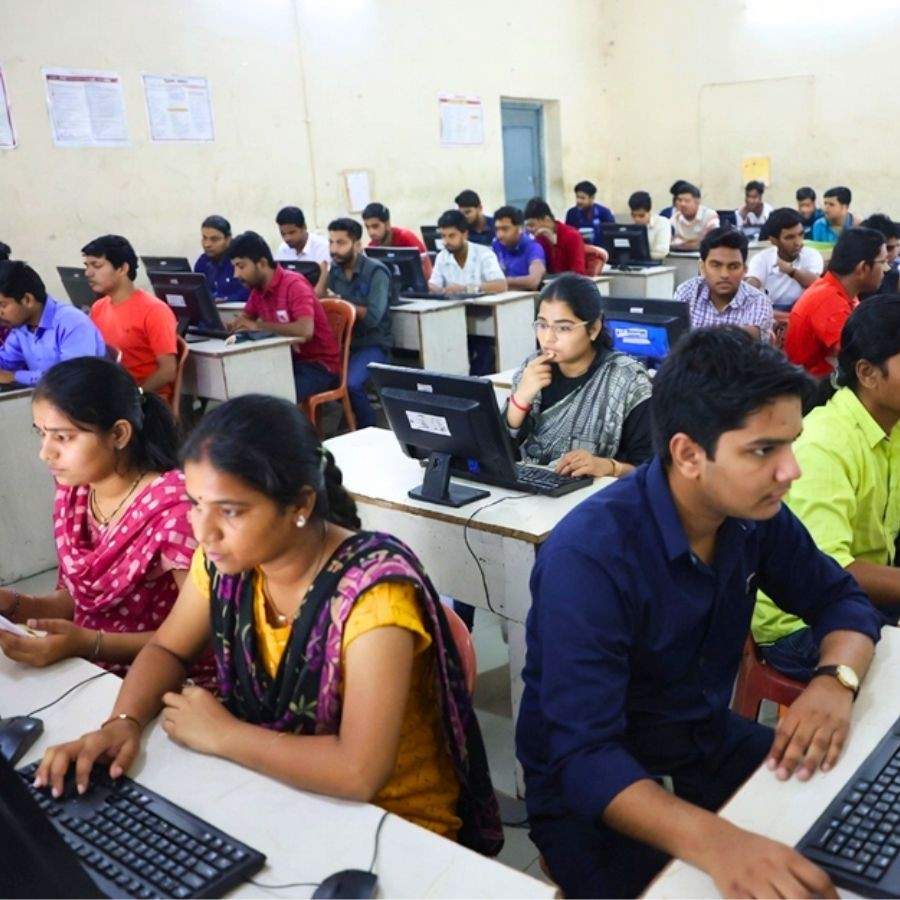 The Railway Recruitment Board announced the examination dates and rules for the Computer-Based Test under the Non-Technical Popular Categories Dgtl