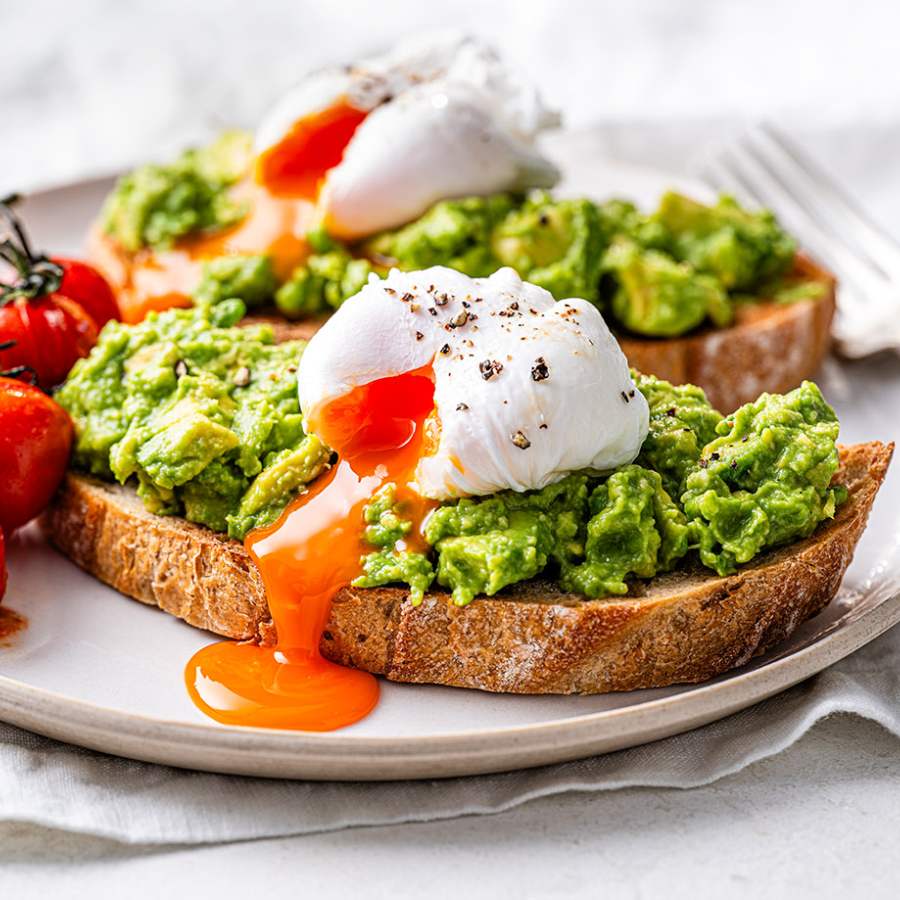 অ্যাভোকাডো দিয়ে বানাতে পারেন নানা রকমের পদ।