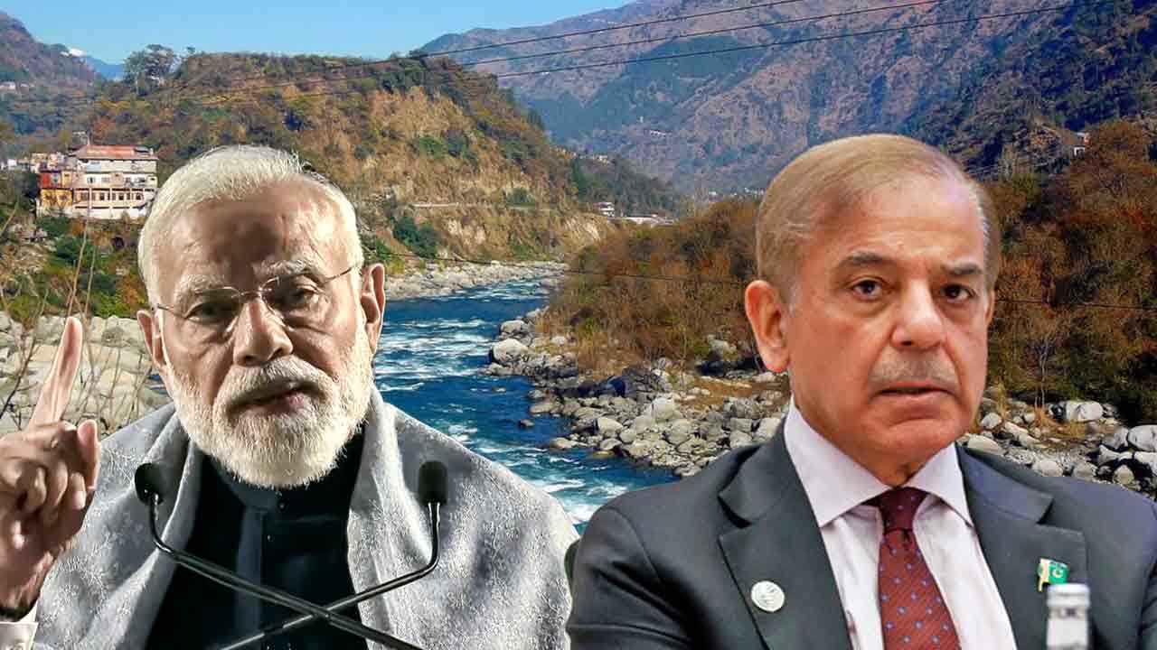 (বাঁ দিকে) নরেন্দ্র মোদী।  শাহবাজ় শরিফ (ডান দিকে)।