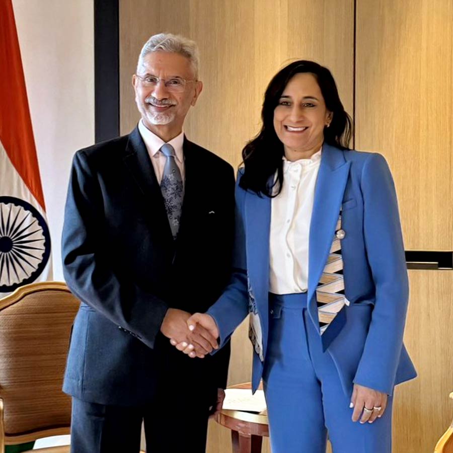 Minister of External Affairs S Jaishankar discusses ‘deepening cooperation’ with Canadian counterpart Anita Anand in Munich