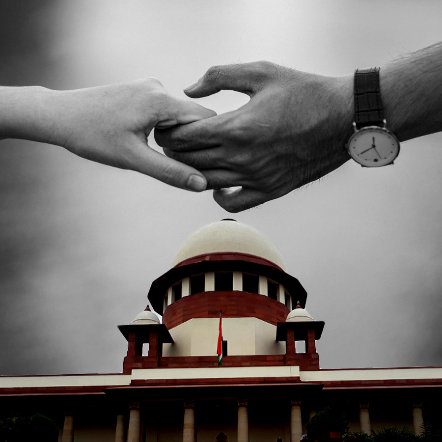 যুগলদের সাবধান করল সুপ্রিম কোর্ট।