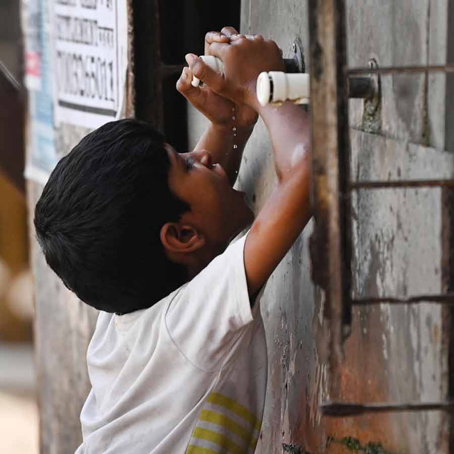 KMC New water projects at Dhapa and Garia Dhalai Bridges