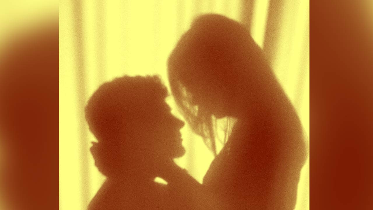 কী দুষ্টুমি করলেন নায়িকা?