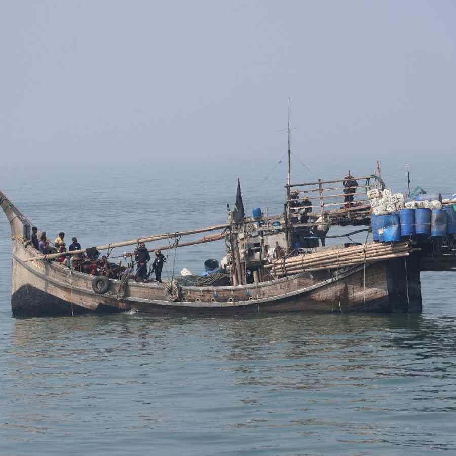 সেই বাংলাদেশি ট্রলার।