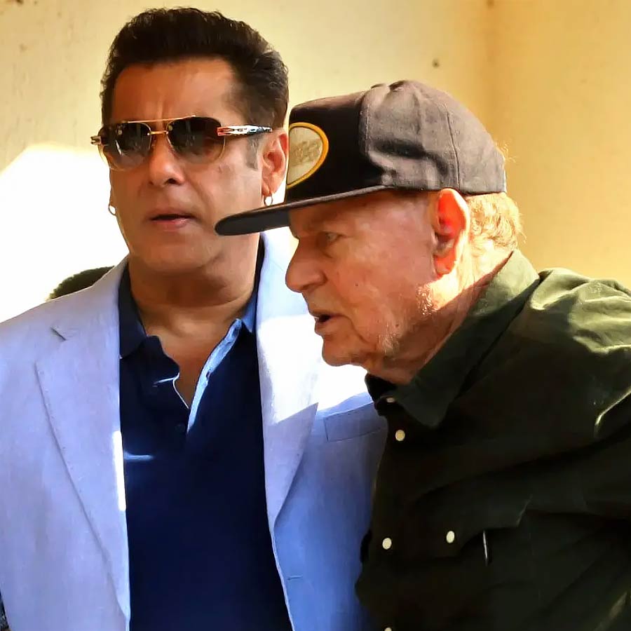 সলমন খানের বাবা সেলিম খানের অবস্থা কেমন?