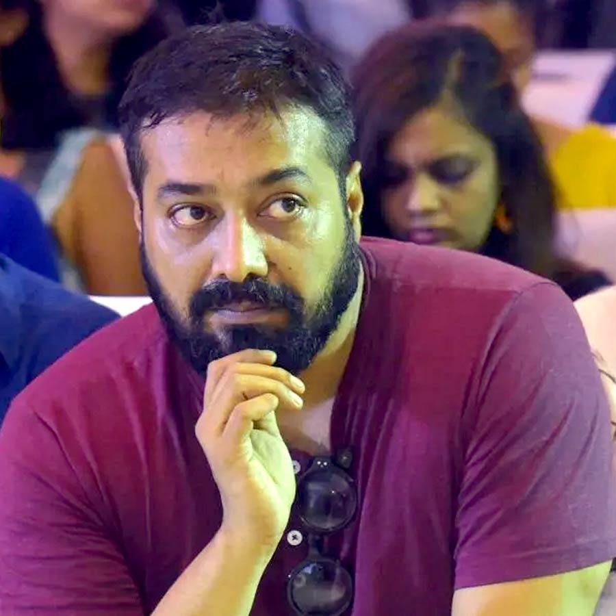 যন্ত্রণায় হৃদ্‌রোগে আক্রান্ত হন অনুরাগ!